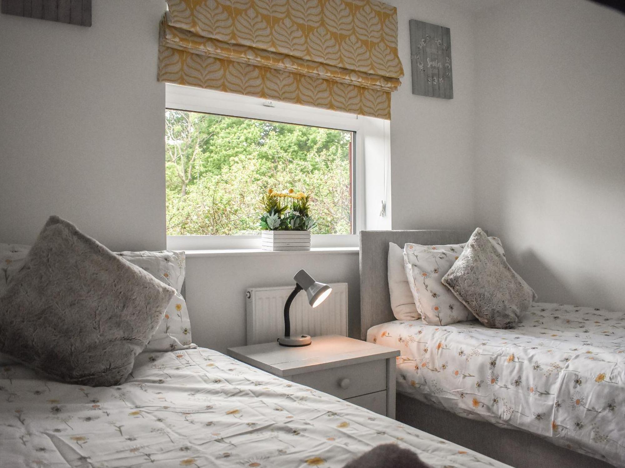 Bumblebee Lodge สเตทส์ ภายนอก รูปภาพ